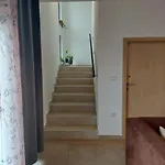 Vallese Вилла *