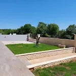 Vallese Вилла